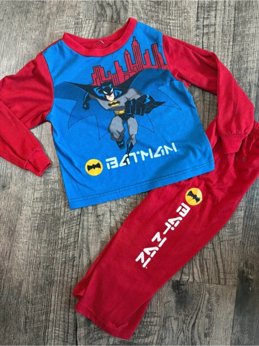 2006 DC Comics Batman Long Sleeve & Pants Pajama Set 4T Toddlers